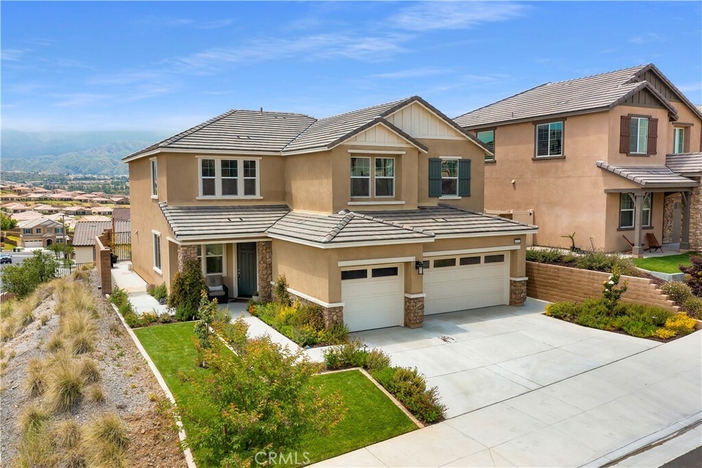 Property Photo:  11317 Finders Court  CA 92883 