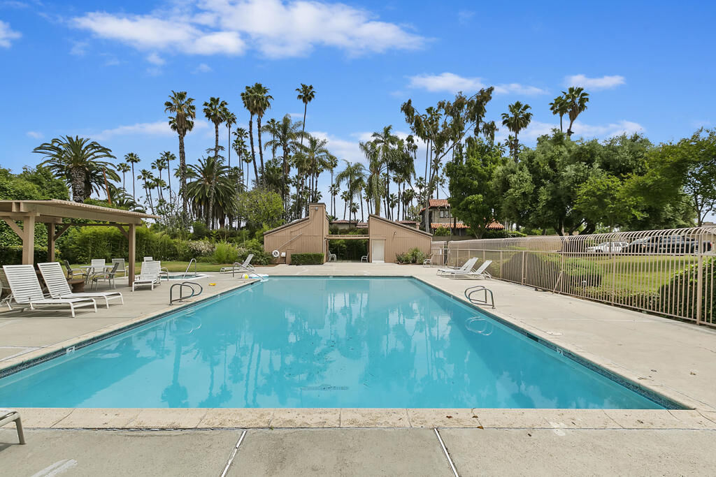 Property Photo:  2542 Laramie Rd Road  CA 92506 