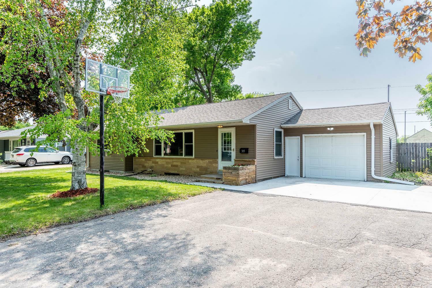 Property Photo: 315 Dillon Avenue MN 56001