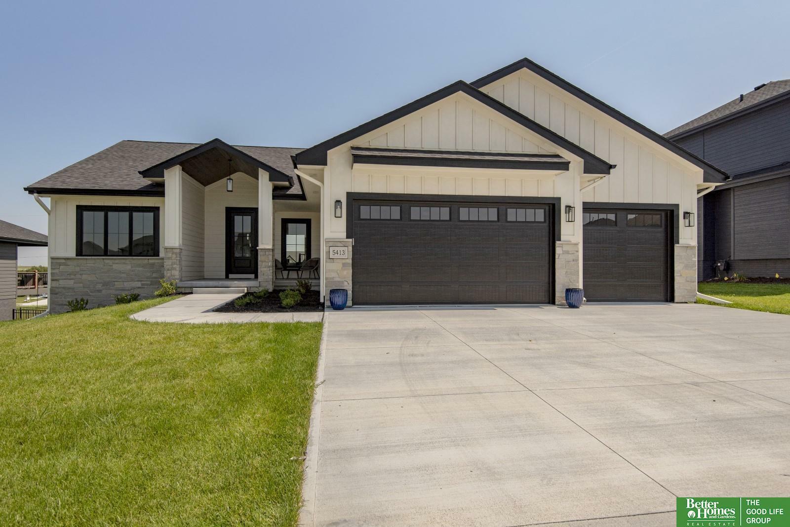 Property Photo: 5413 N 206 Street NE 68022