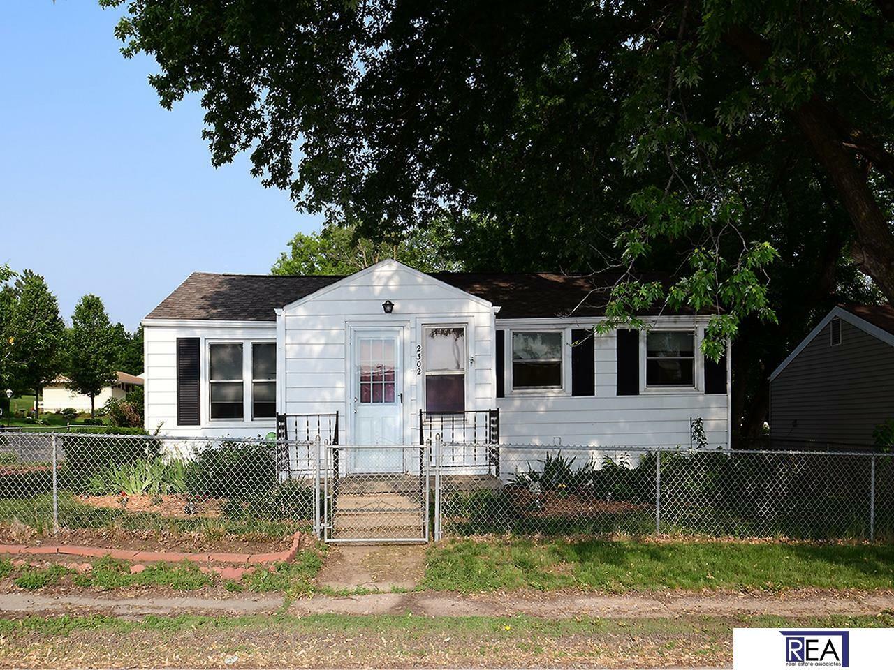 Property Photo:  2302 N 204 Avenue  NE 68022 