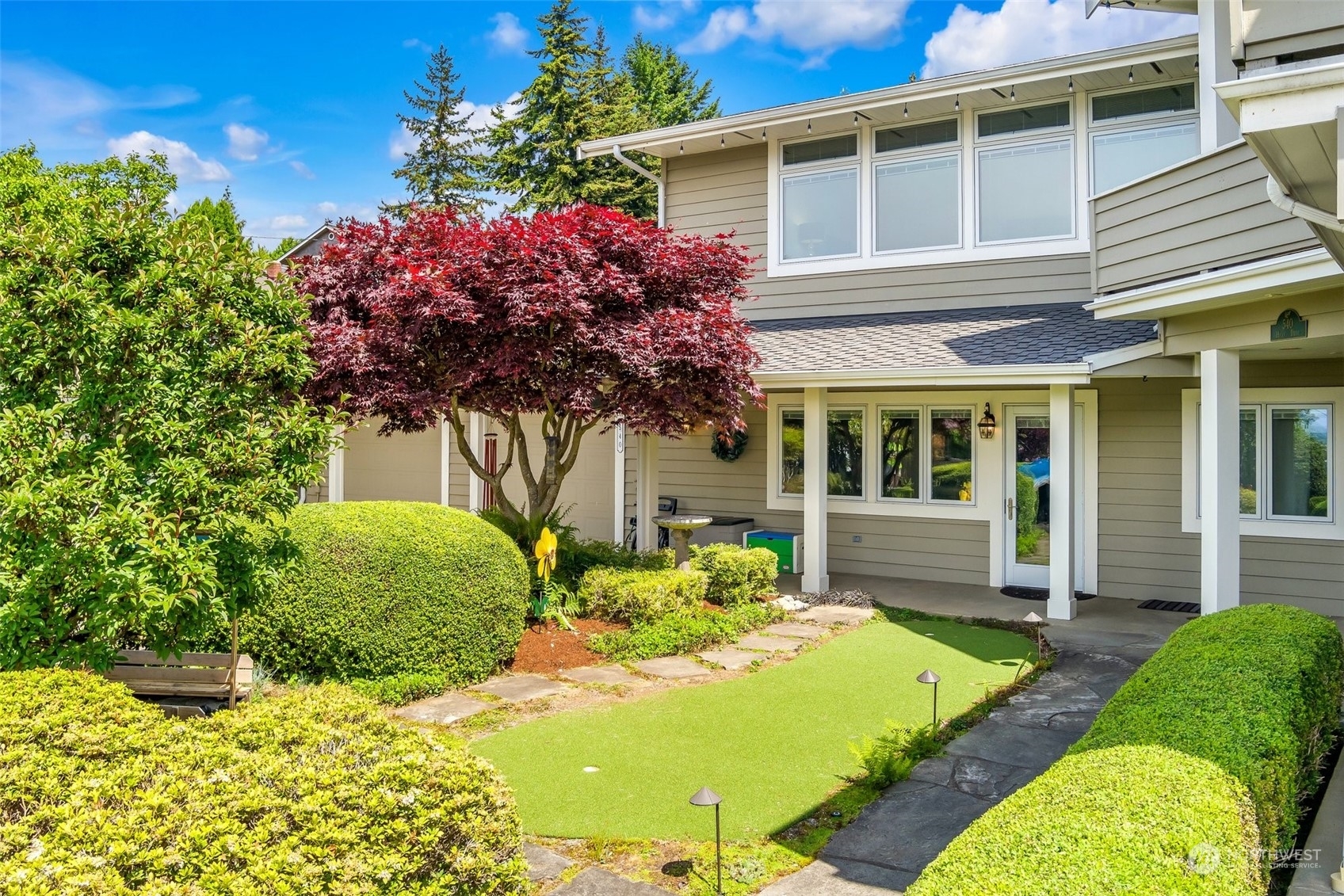 Property Photo:  540 Holly Drive  WA 98020 