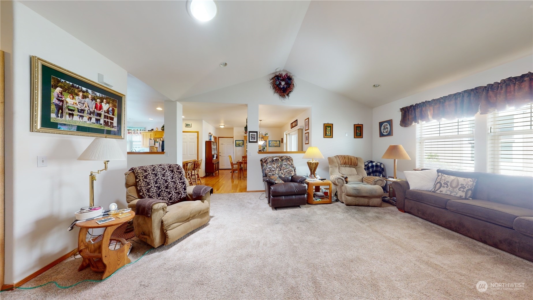 Property Photo:  877 Farmington Drive  WA 98233 