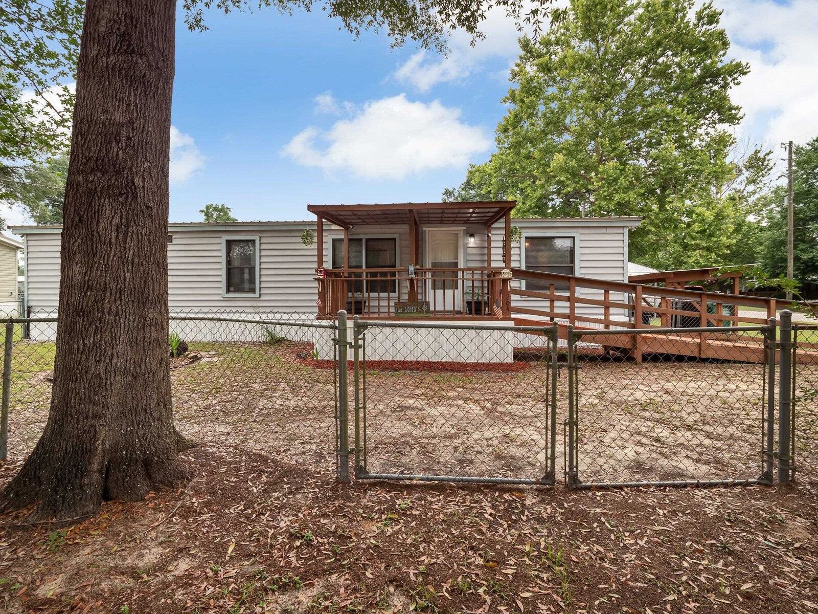 Property Photo:  204 Mark Charles Drive  FL 32310 