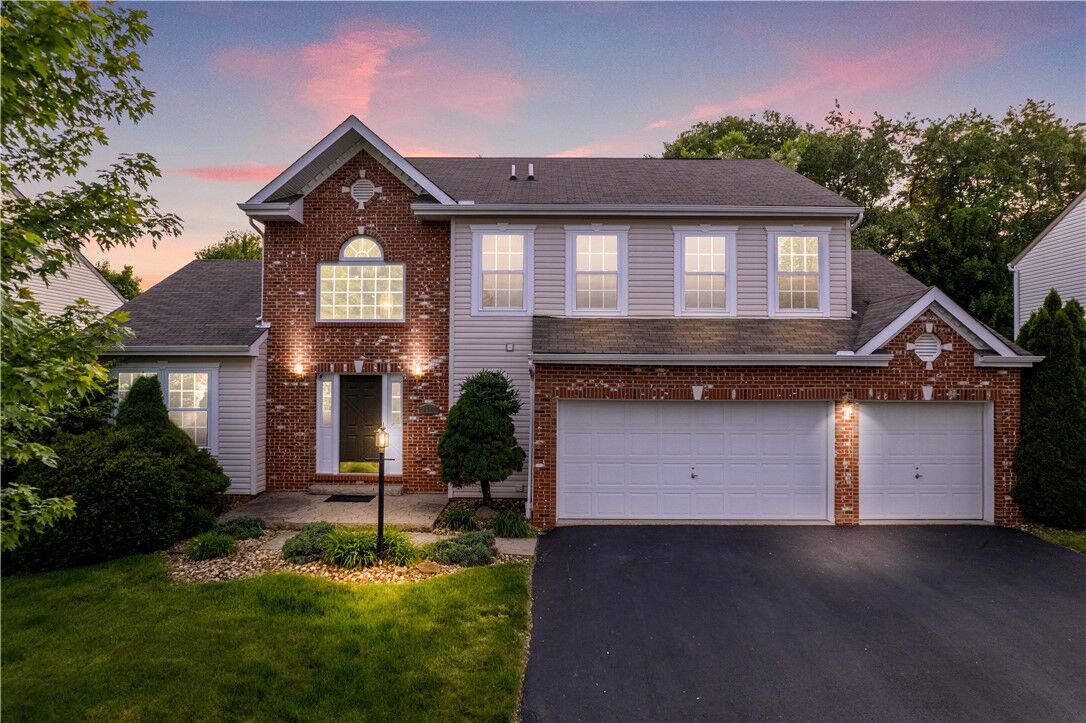 Property Photo:  4948 Apple Ridge Dr  PA 15101