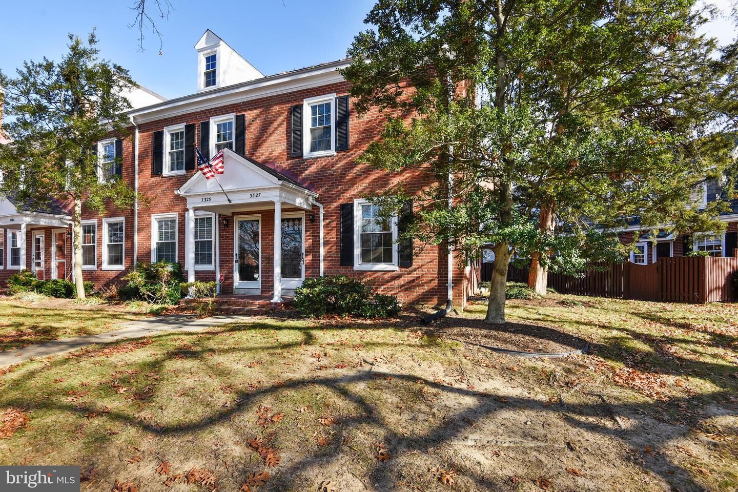 Property Photo:  3327 S Stafford Street  VA 22206 