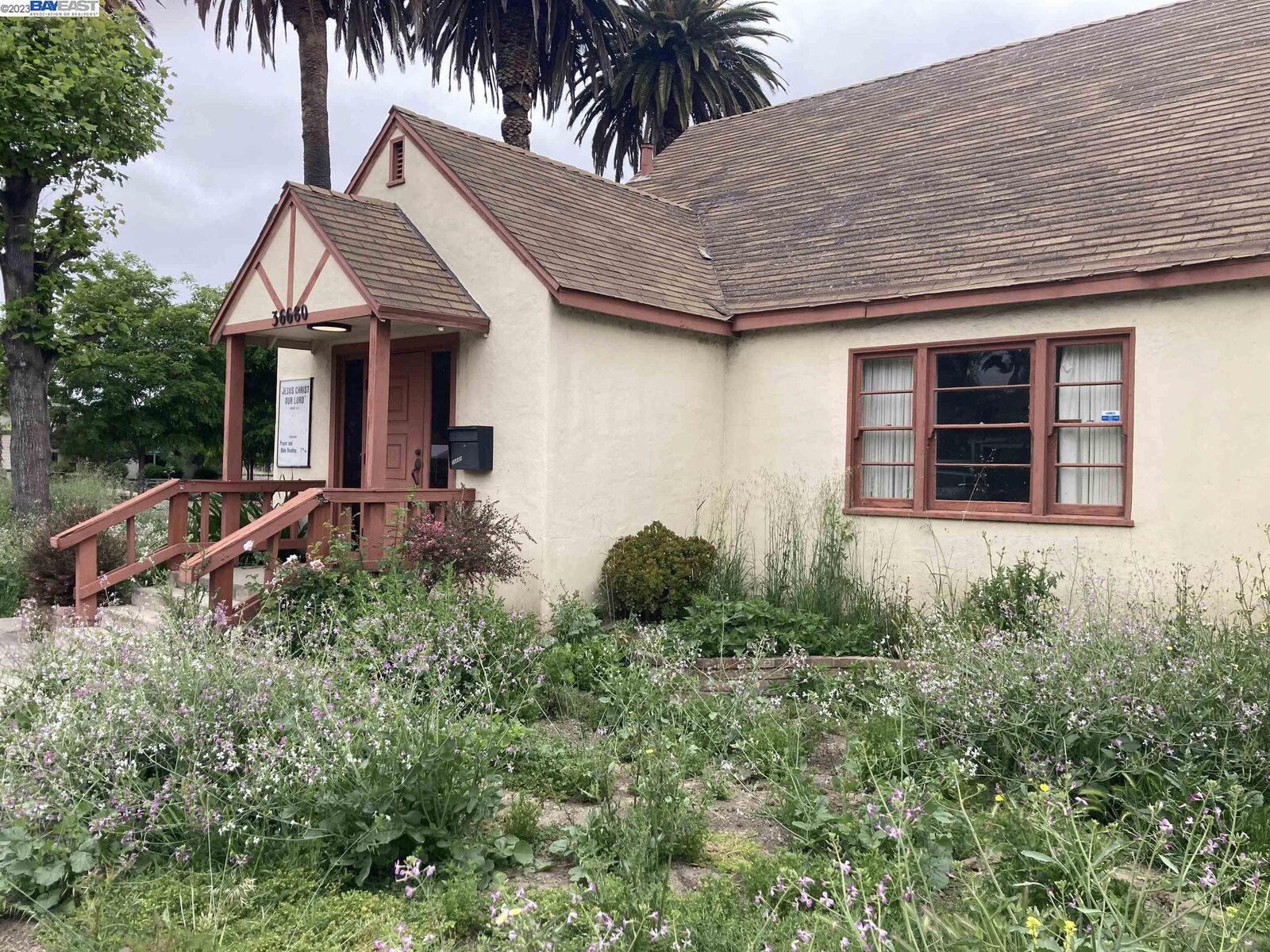 Property Photo:  36680 Niles Blvd  CA 94536 