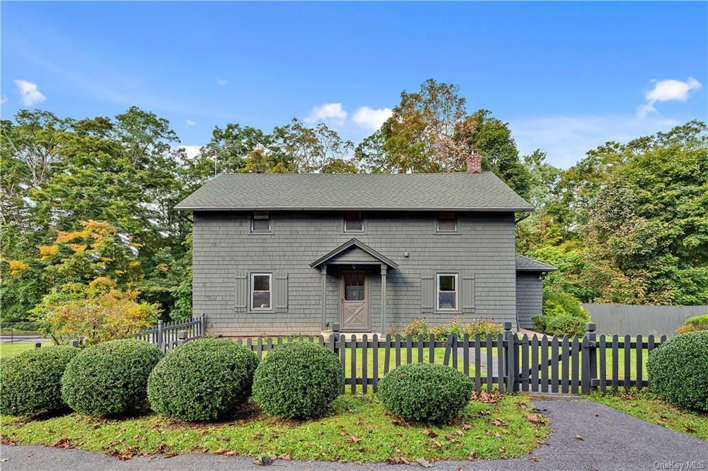 Property Photo:  743 Armonk Road  NY 10549 