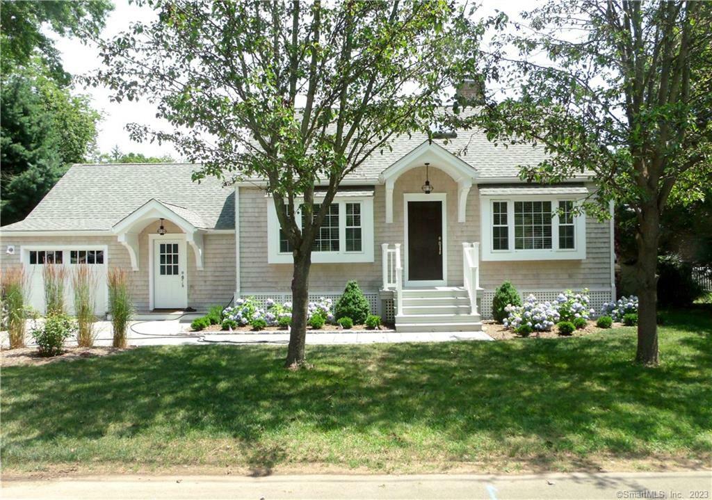 Property Photo: 8 Lawson Drive CT 06443