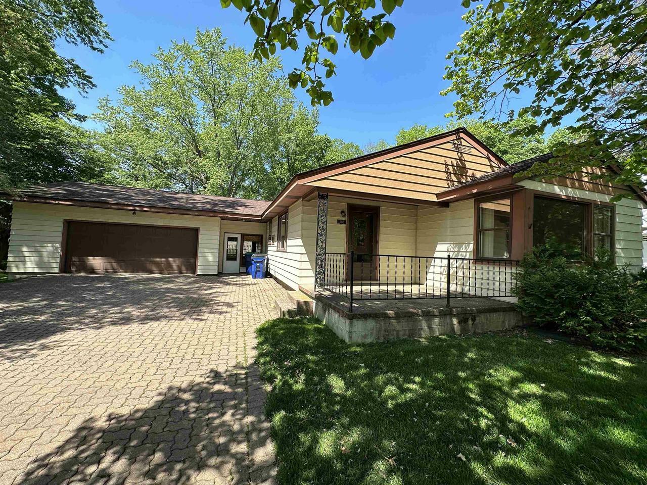 Property Photo:  3118 North 12th Street  WI 54403 