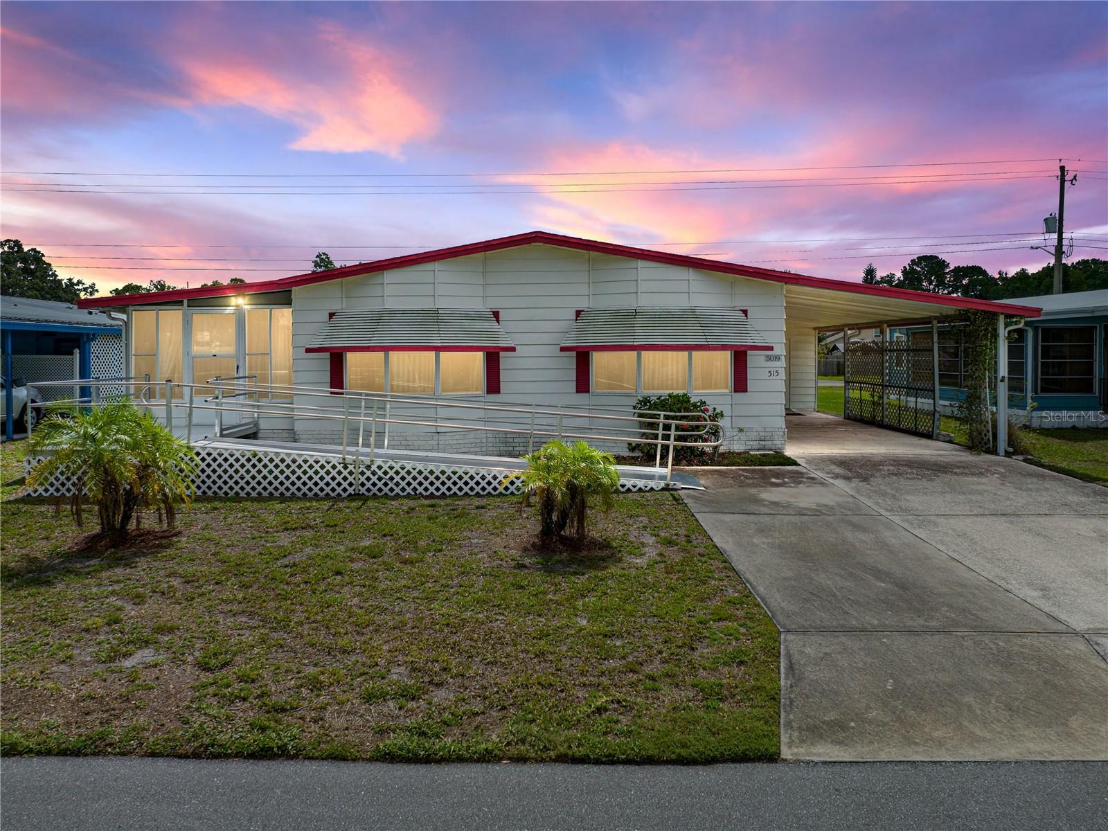 Property Photo: 5019 Fox Cliff Drive FL 33810