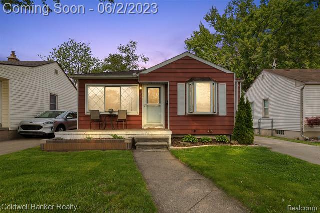 Property Photo:  4146 Abbott Avenue  MI 48146 