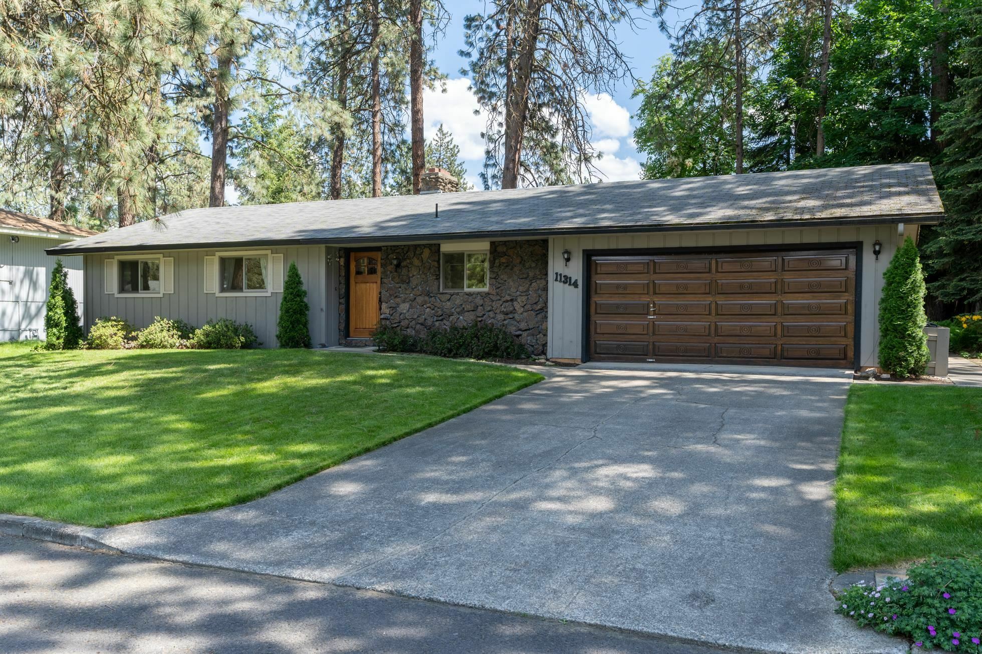 Property Photo: 11314 N Galahad Rd WA 99218