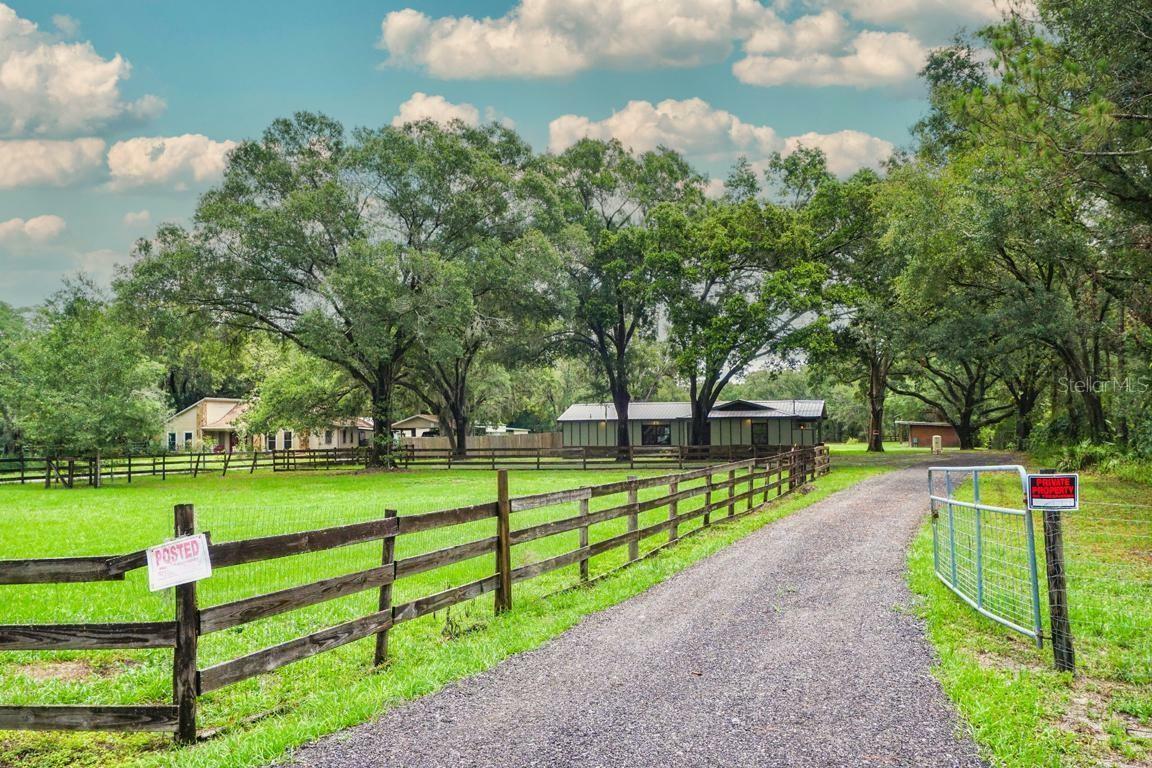 Property Photo: 5106 Five Acre Road FL 33565