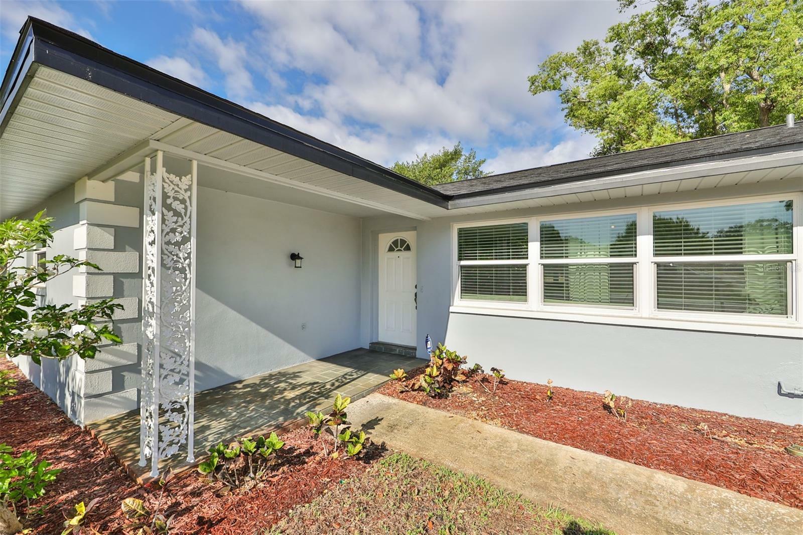 Property Photo:  3319 Parkway Place  FL 34684 