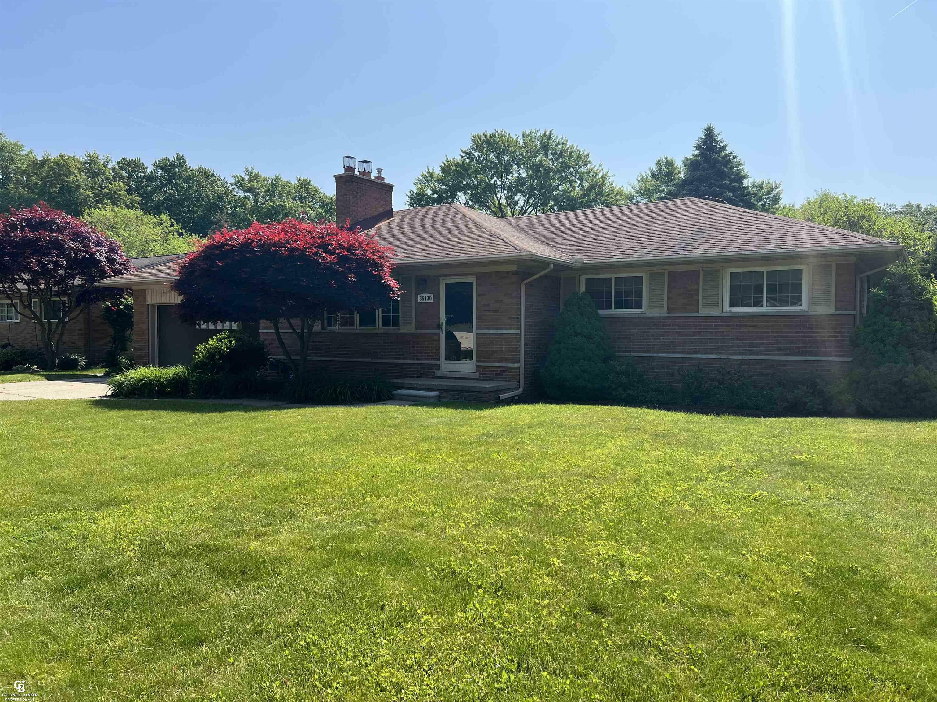 Property Photo:  35130 Beaconhill  MI 48045 