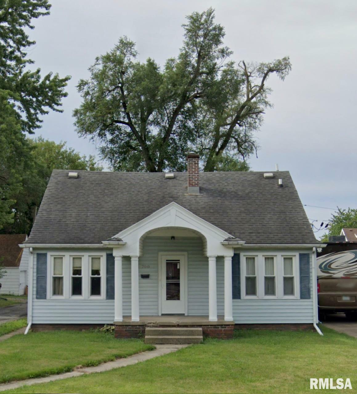 Property Photo:  700 W Forrest Hill Avenue  IL 61614 