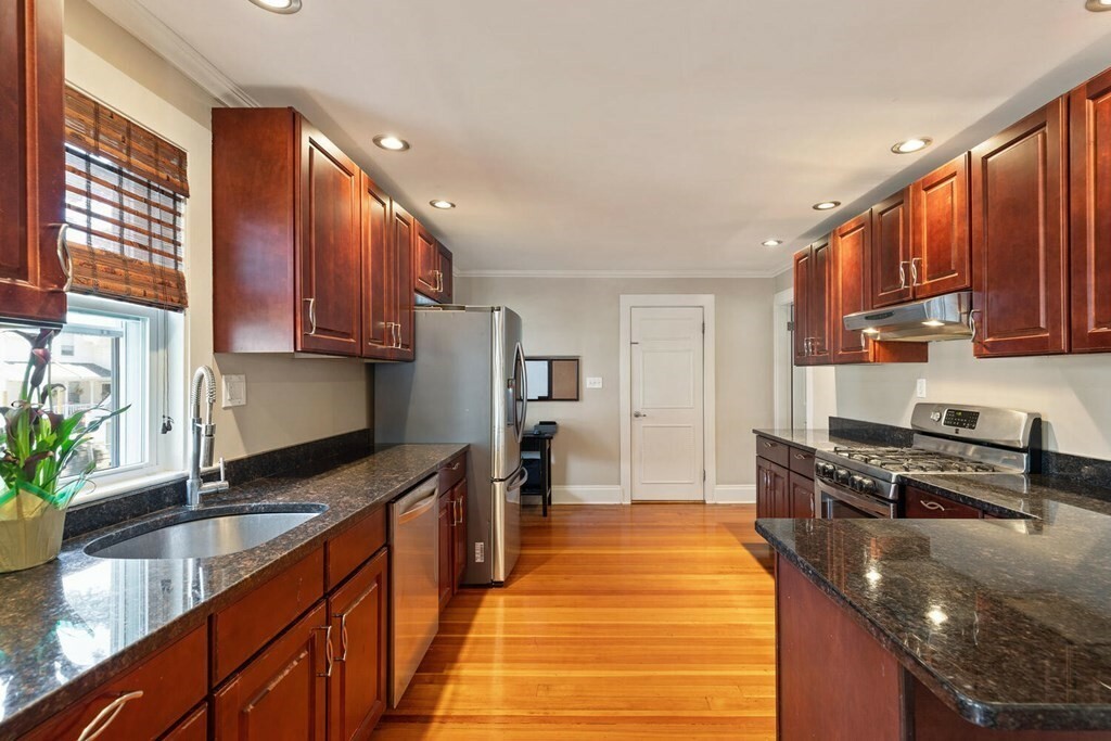 Property Photo:  37 Northend Ave. 2  MA 01970 