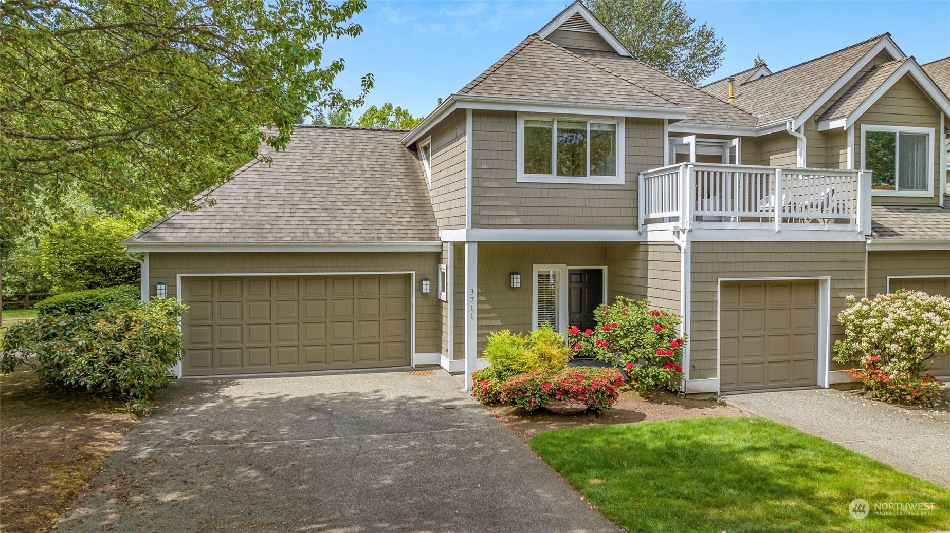 3711 101st Way NE 401  Kirkland WA 98033 photo