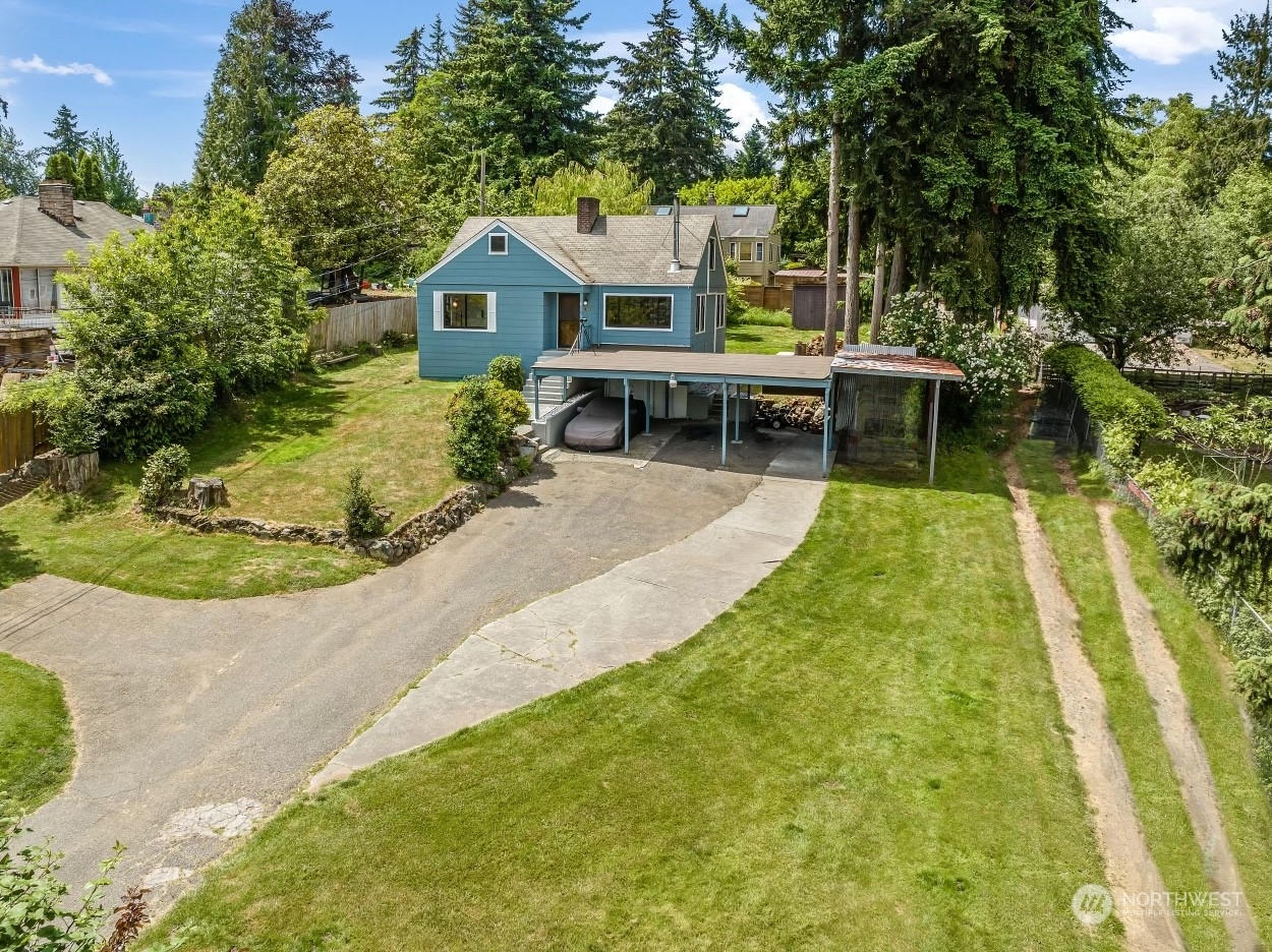 Property Photo:  11815 16th Avenue S  WA 98168 