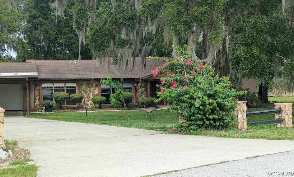 Property Photo:  6 N Umber Point  FL 34450 