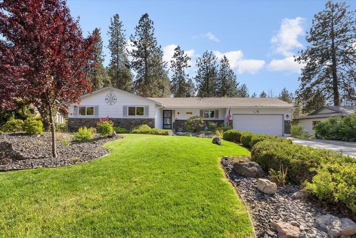 619 E Roundtable Cir  Spokane WA 99218 photo