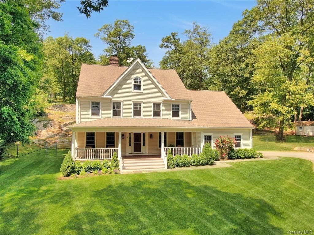 Property Photo:  8 Raafenberg Road  NY 10591 