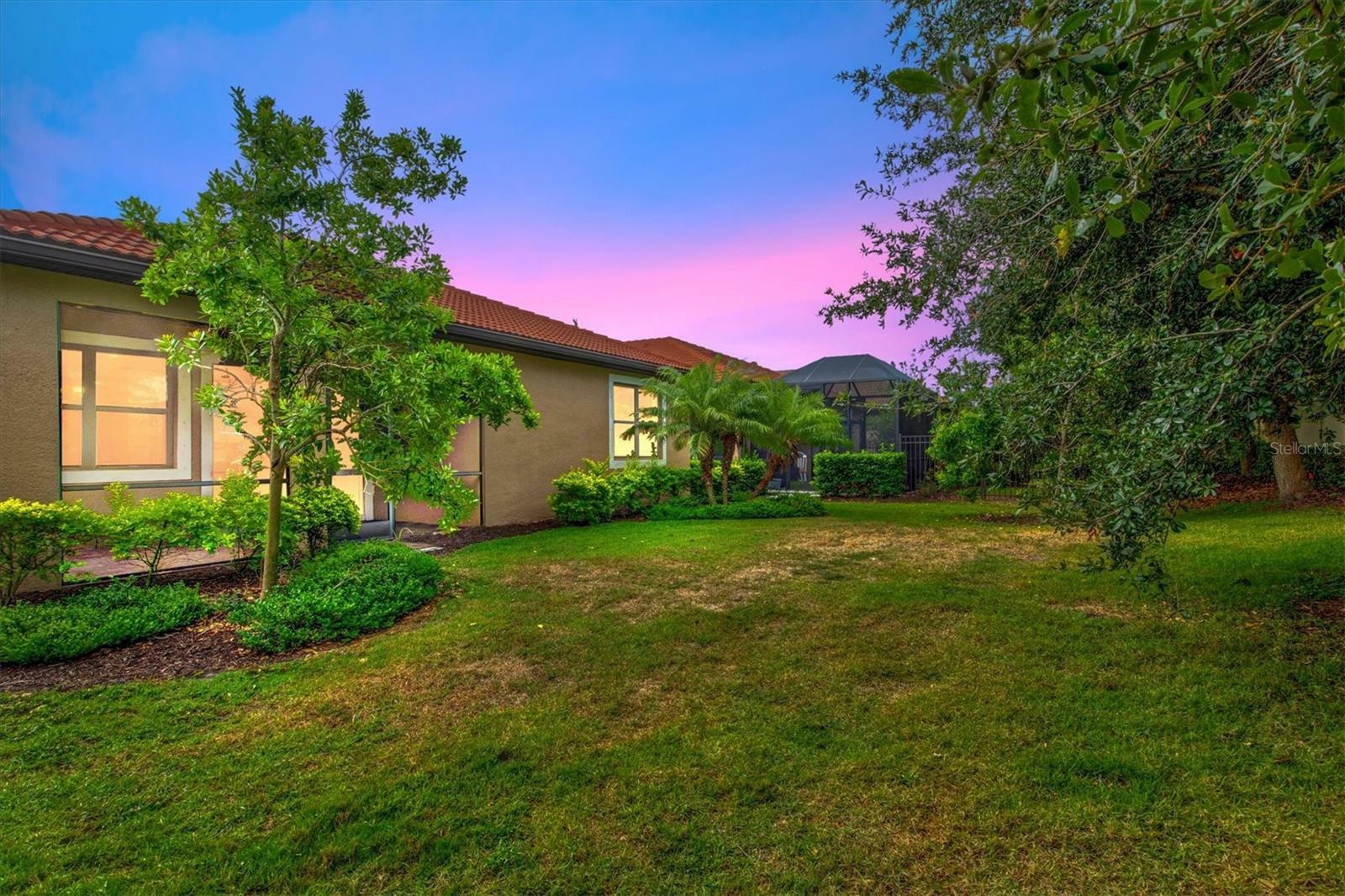 Property Photo:  147 Ventosa Place  FL 34275 