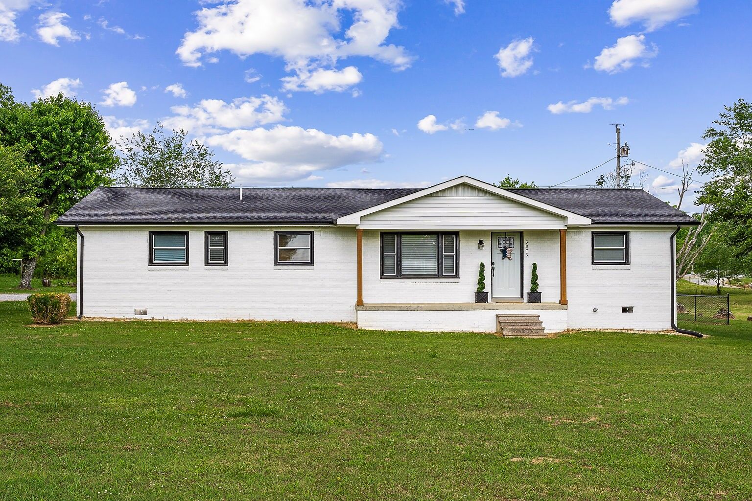 Property Photo:  3073 McMinnville Hwy  TN 37166 