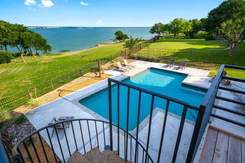 Property Photo: 508 Point Royal Drive TX 75087