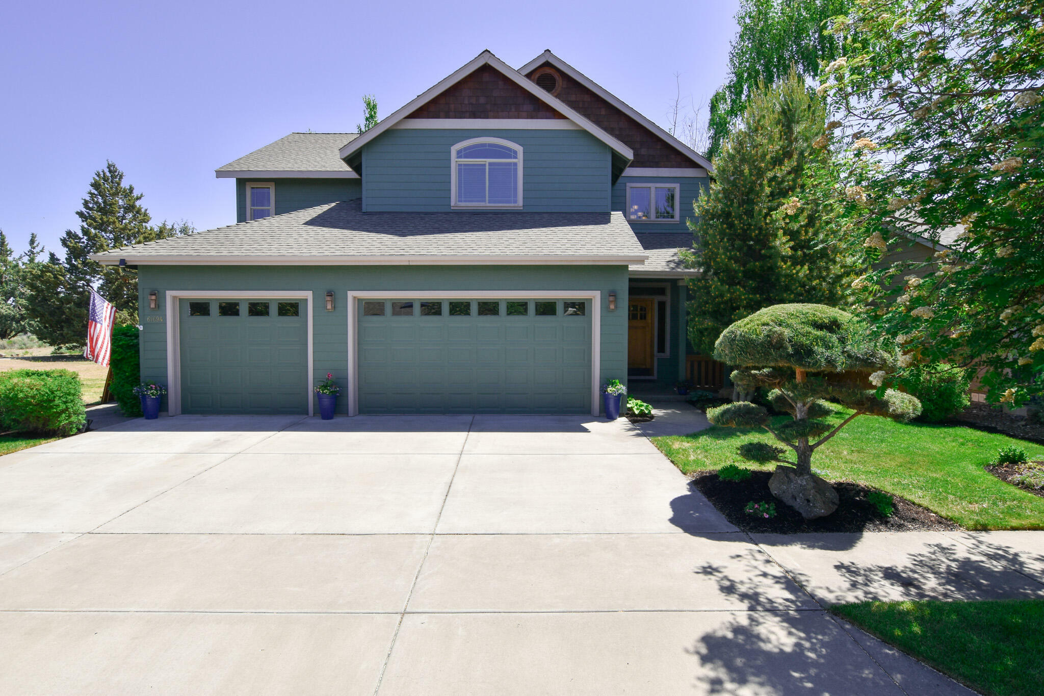 Property Photo:  61694 Rigel Way  OR 97702 