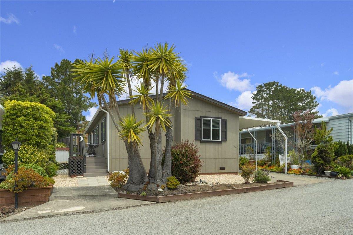 Property Photo:  46 Oceanview Avenue 46  CA 94019 