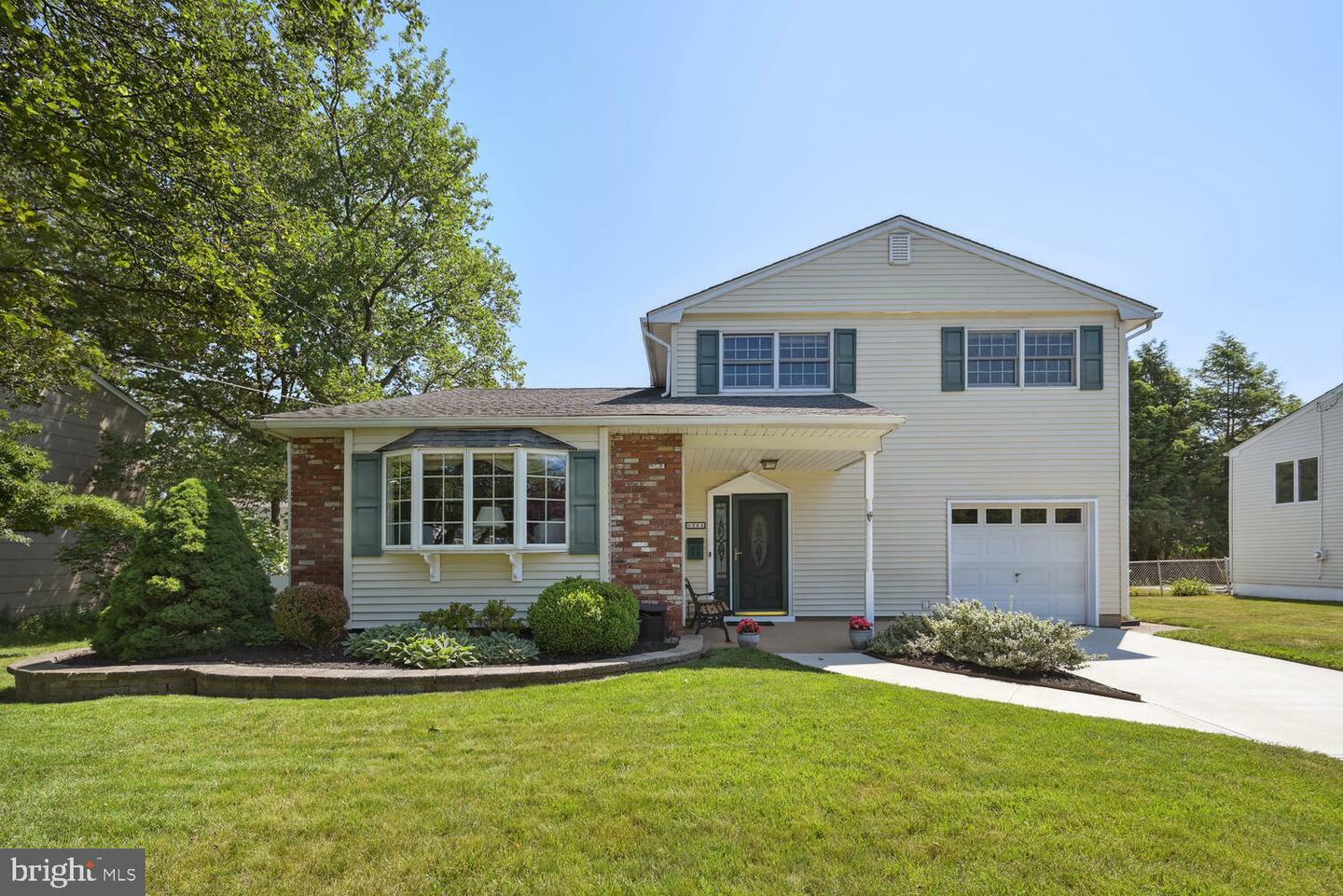Property Photo: 264 Sherwood Avenue NJ 08619