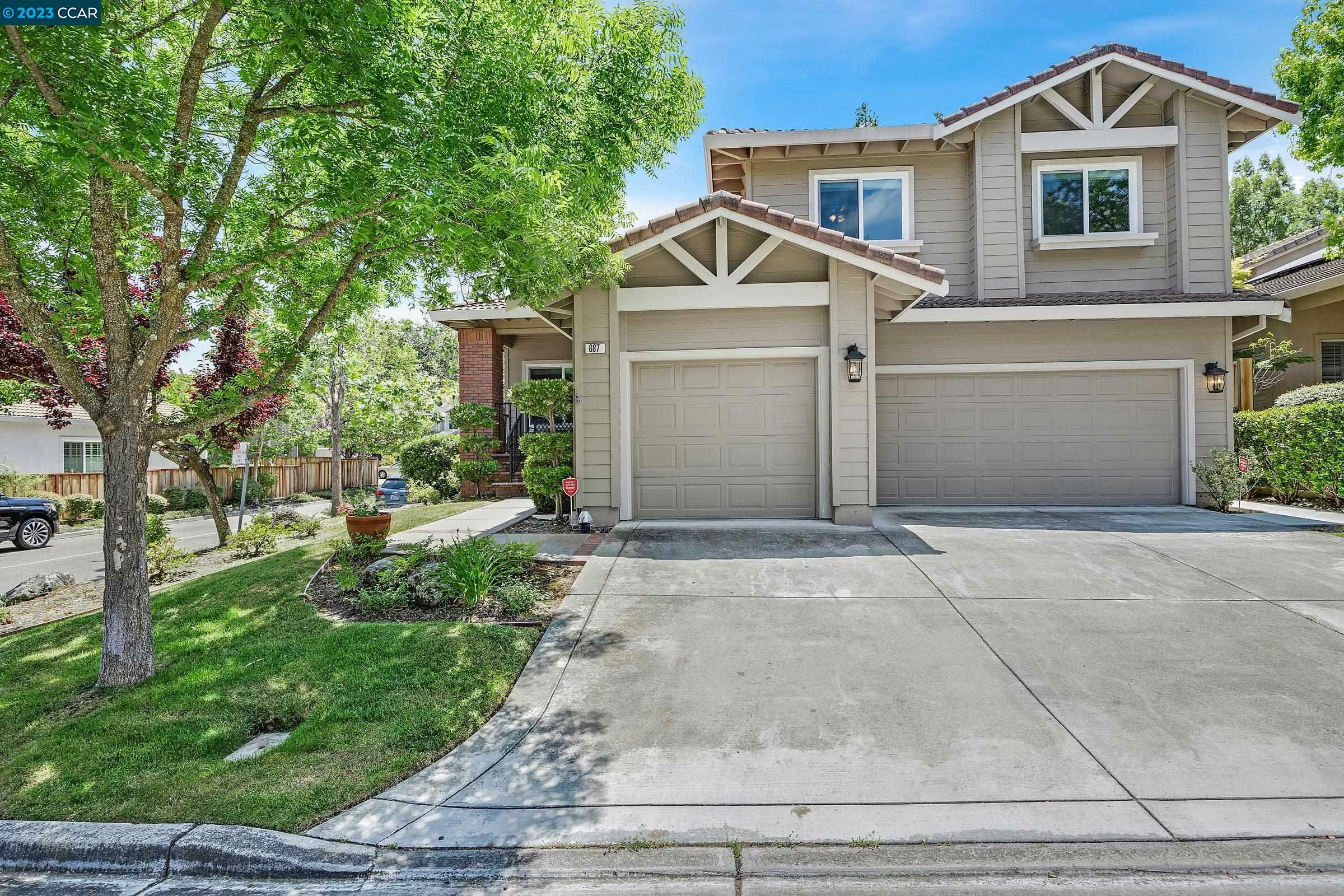 Property Photo: 687 Bourne Ct CA 94506