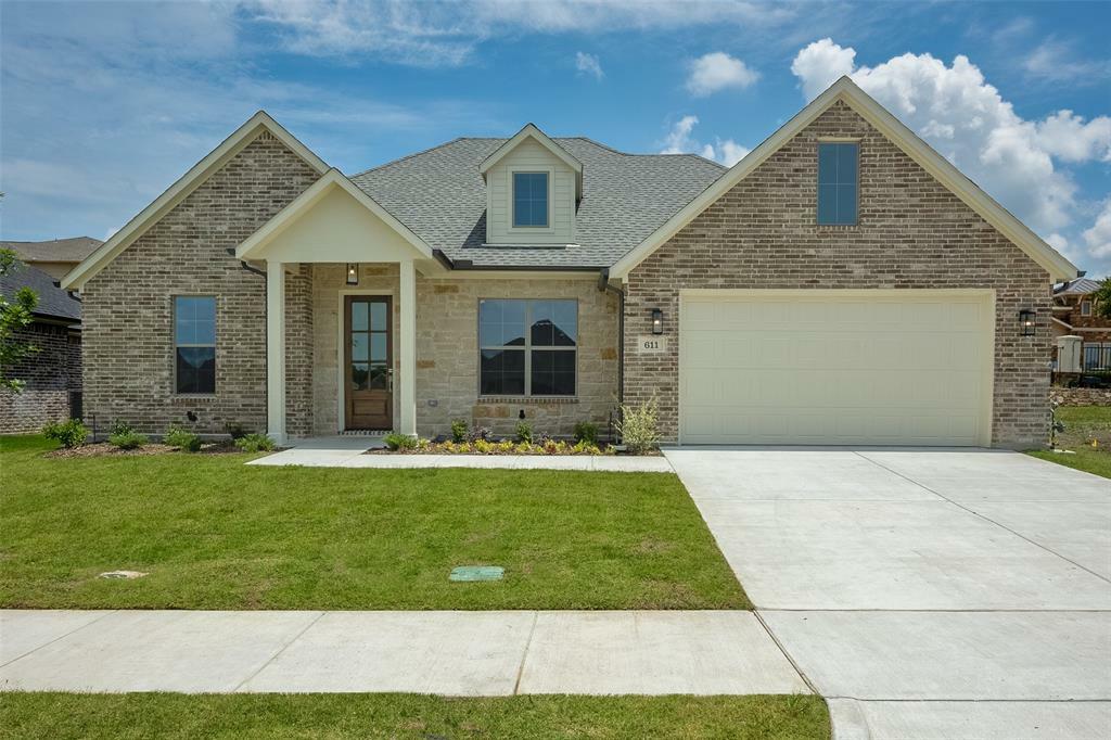 Property Photo: 611 Community Lane TX 75087