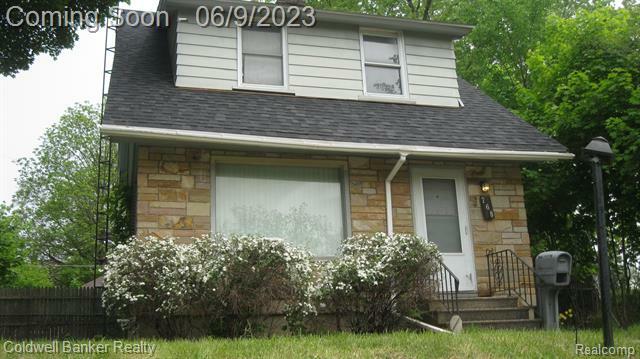 Property Photo:  768 N Chevrolet Avenue  MI 48504 