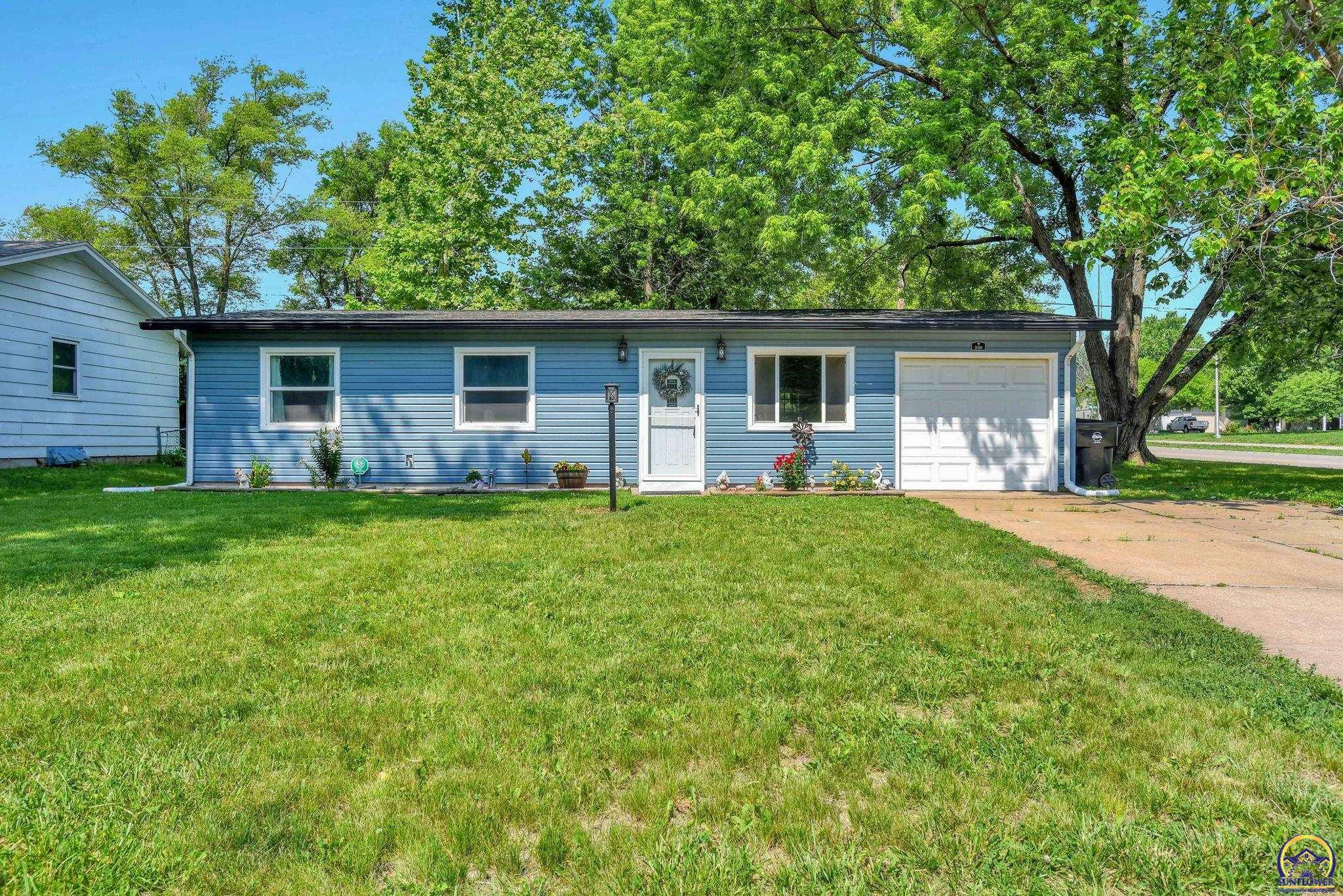 Property Photo:  3701 SW Atwood Ave  KS 66610 