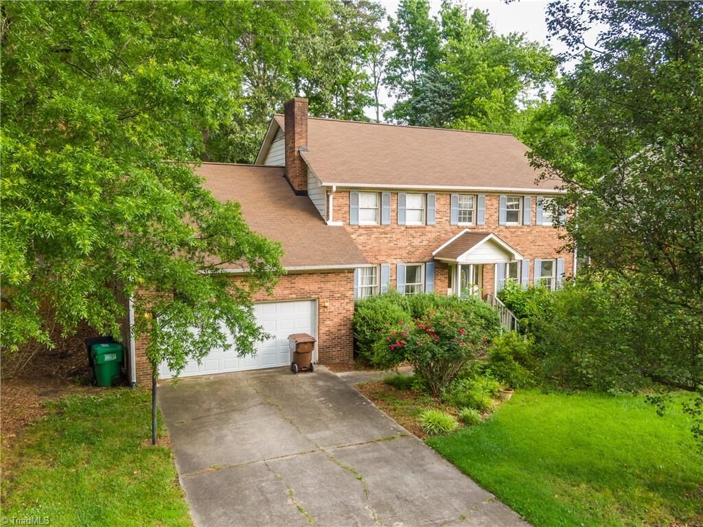 Property Photo: 4105 Oak Hollow Drive NC 27265