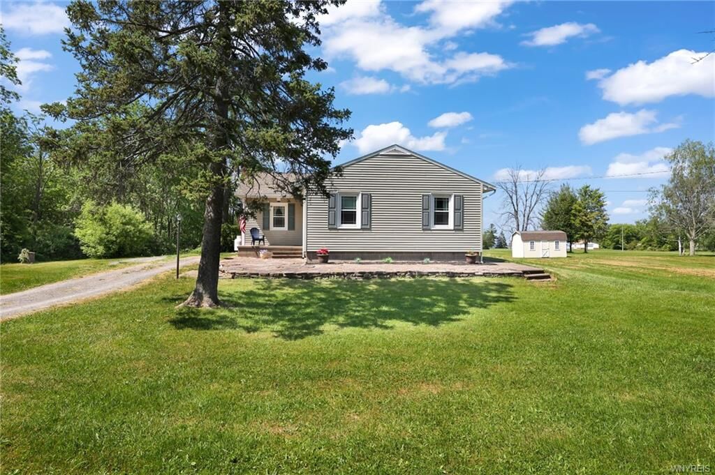Property Photo:  8759 Lower Lake Road  NY 14012 