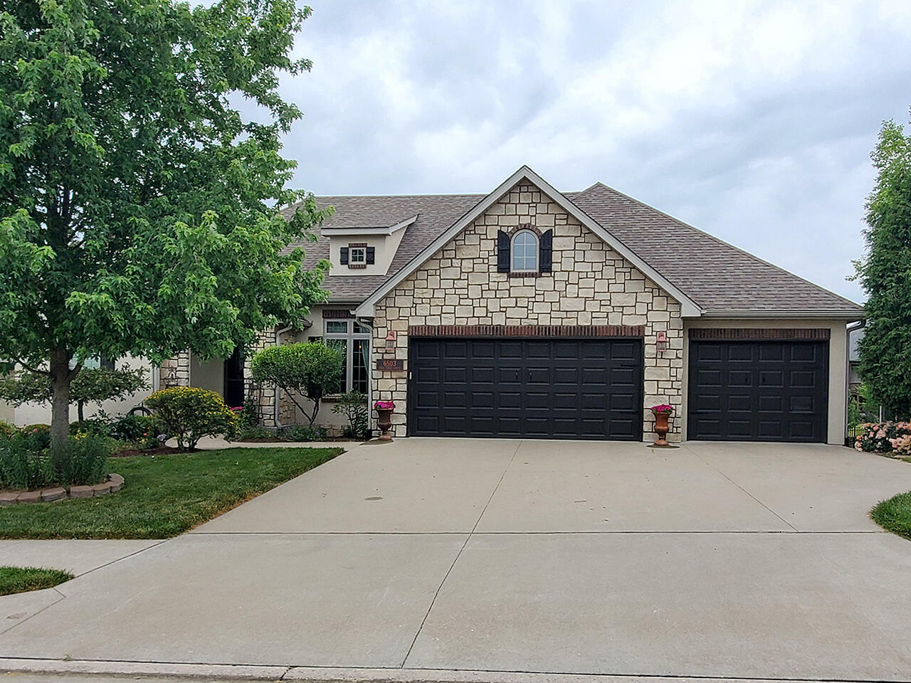 Property Photo:  6503 Gold Finch Ct  MO 65201 