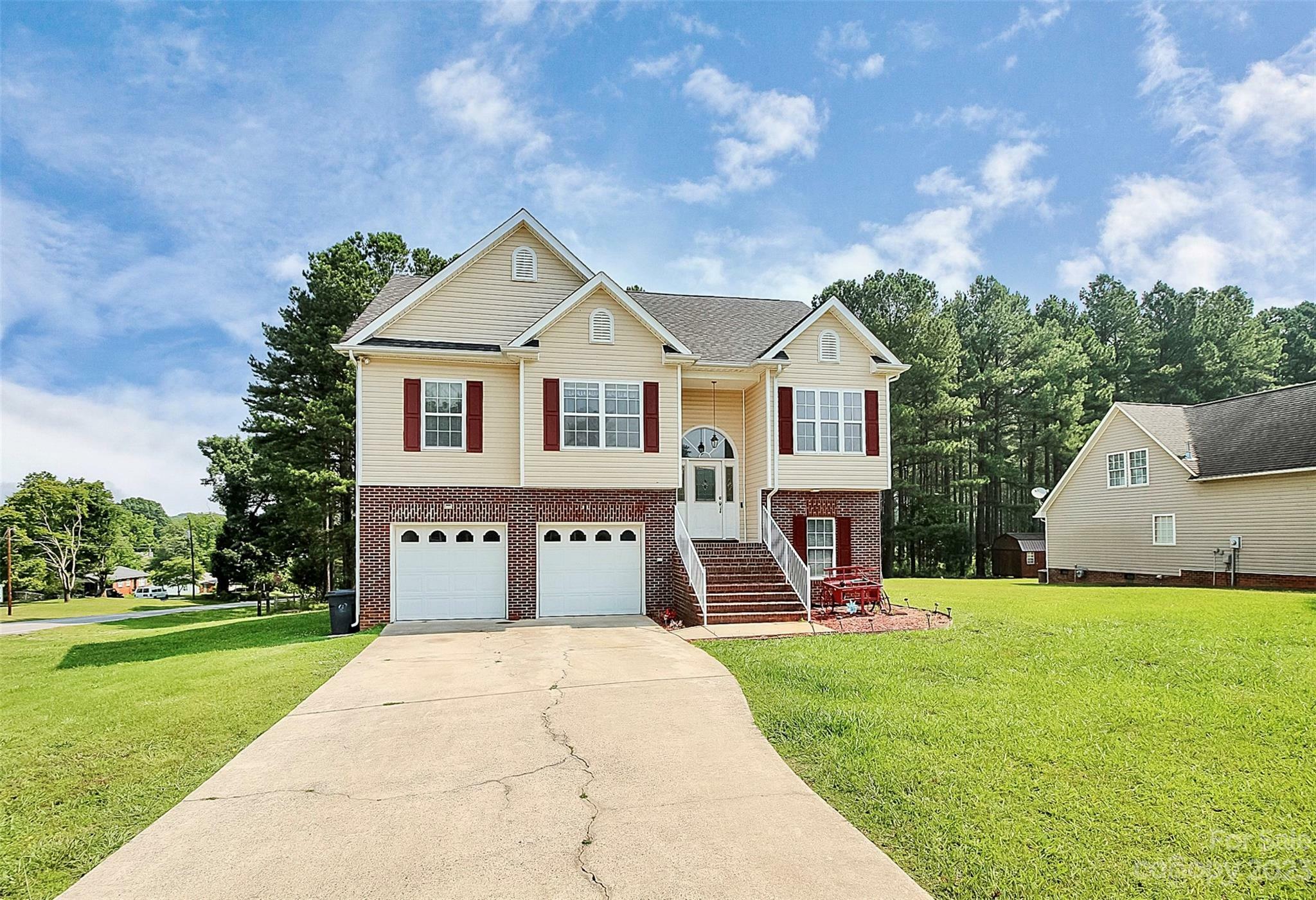 Property Photo: 506 Durham Road NC 28164