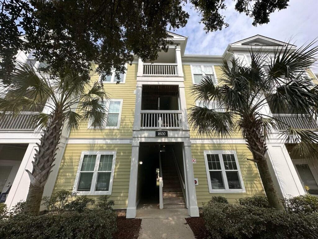 Property Photo:  1824 Chatelain Way  SC 29464 