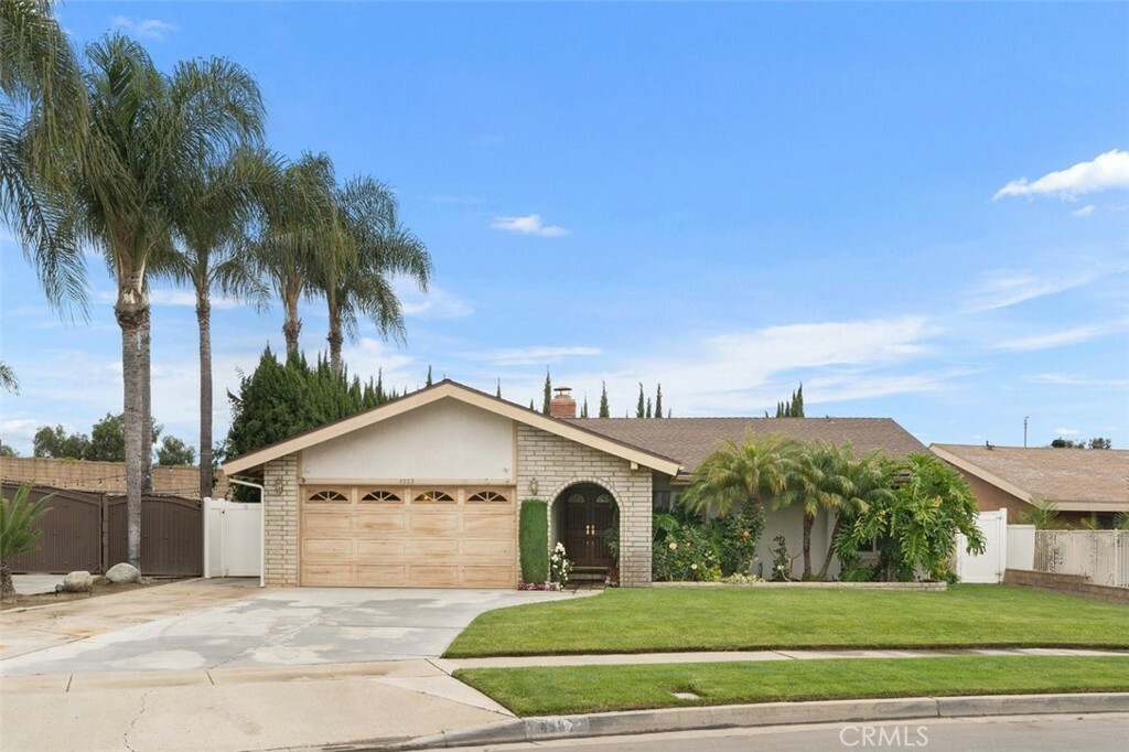 Property Photo:  4903 E Wasatch Drive  CA 92807 