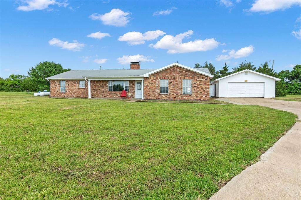 Property Photo: 5697 County Road 2752 TX 75442