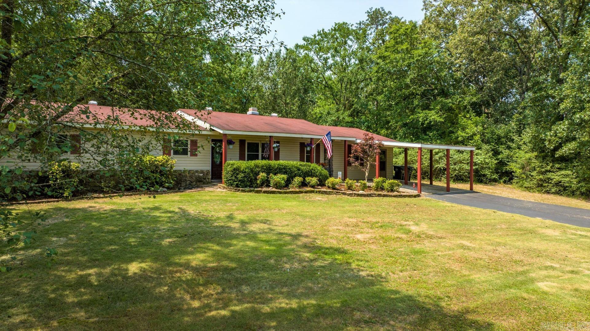 Property Photo:  215 Joyce Street  AR 71901 