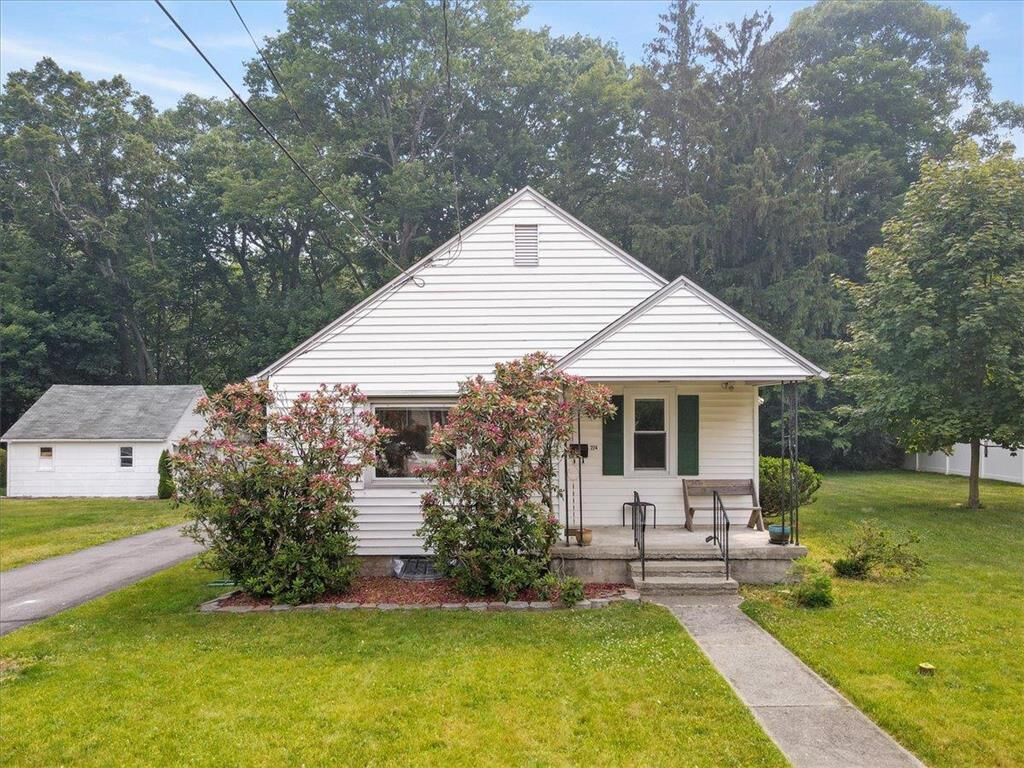 Property Photo: 224 Huston Avenue PA 18360