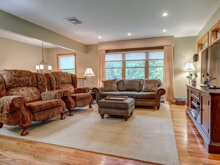 House for sale in Warwick 213 Jessup Road, Warwick, NY 10990