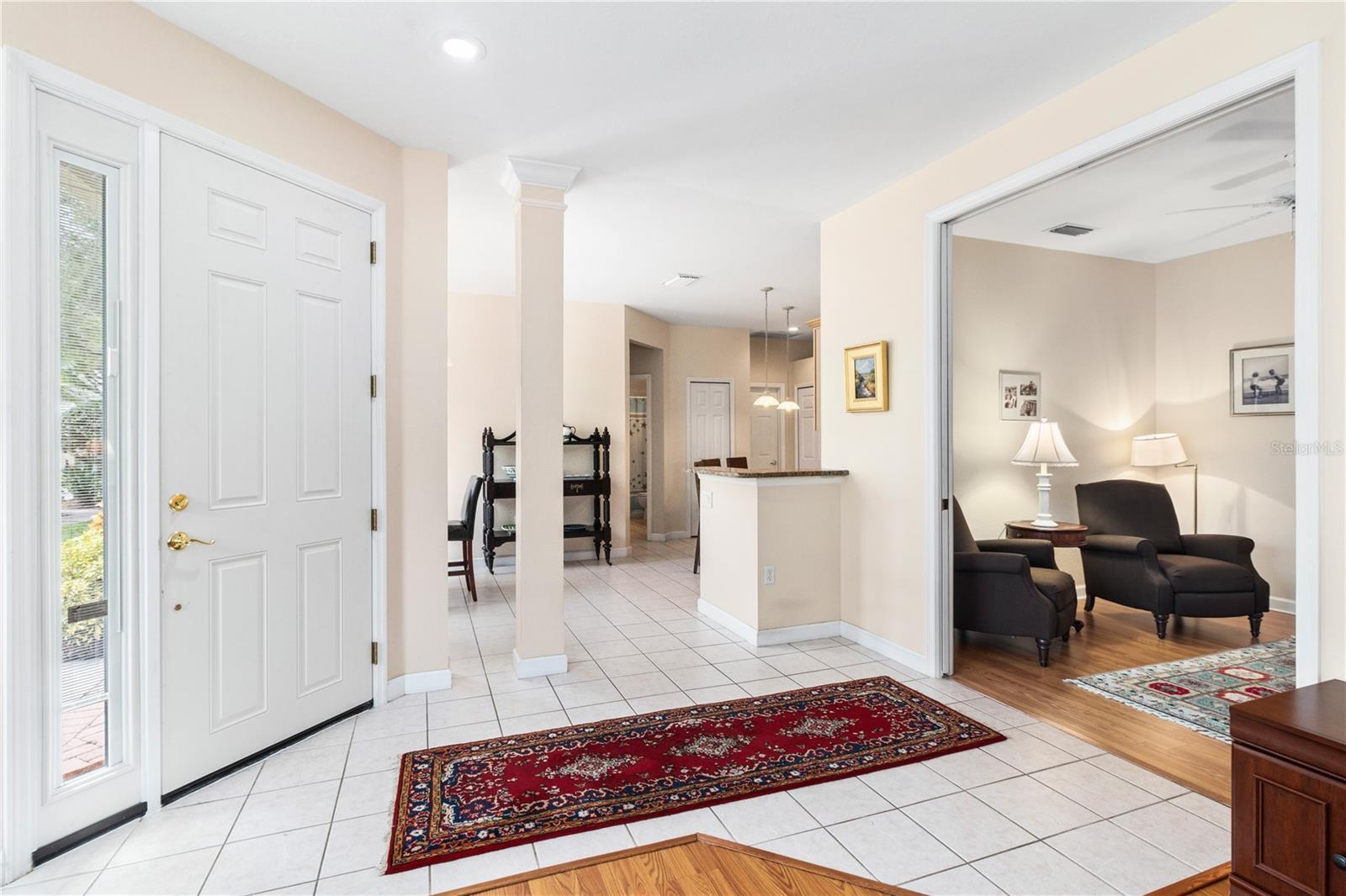 Property Photo: 4823 Lakescene Place FL 34243