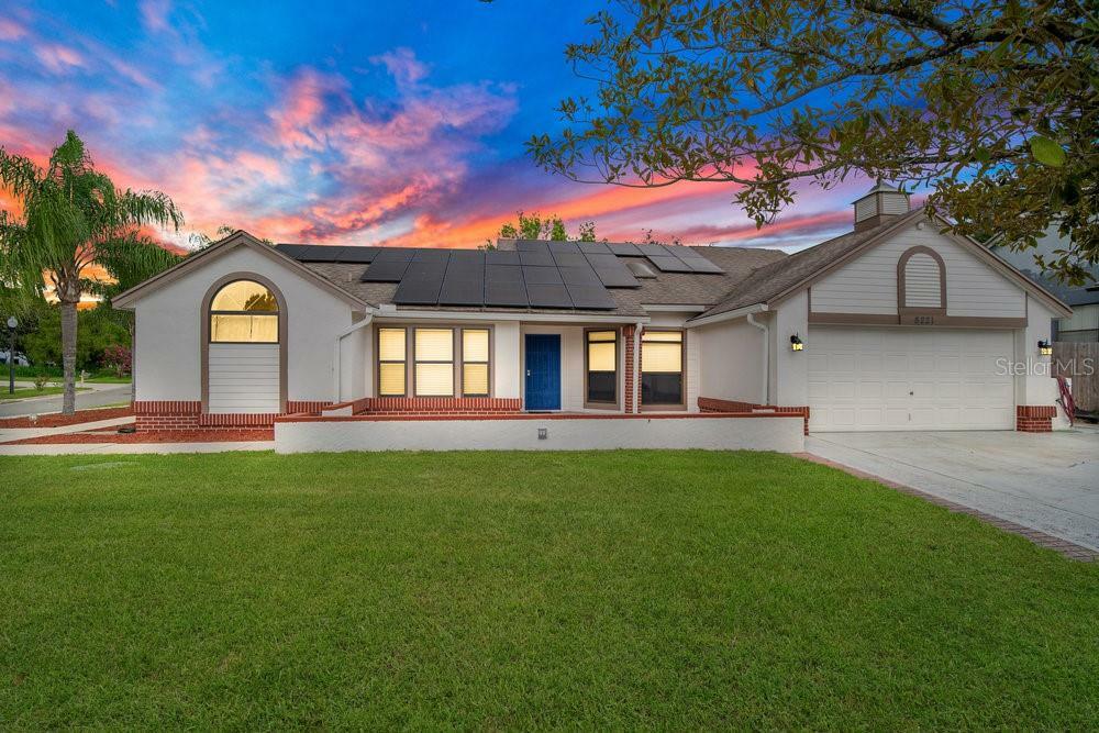 Property Photo: 8221 Willowwood Street FL 32818
