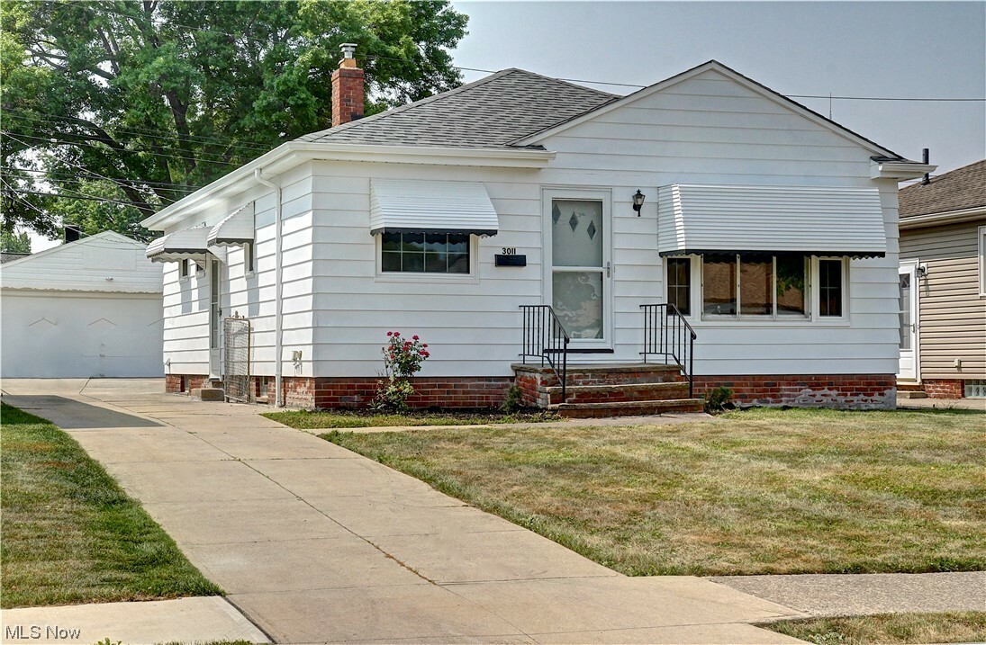 Property Photo:  3011 Center Drive  OH 44134 